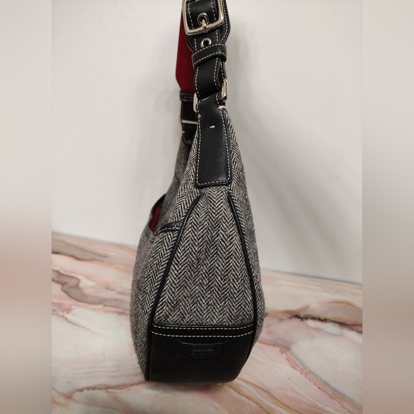 Vintage Coach 1407 Hobo Bag Black & Gray Wool Tweed with Leather & Patent Trim - Picture 3 of 13
